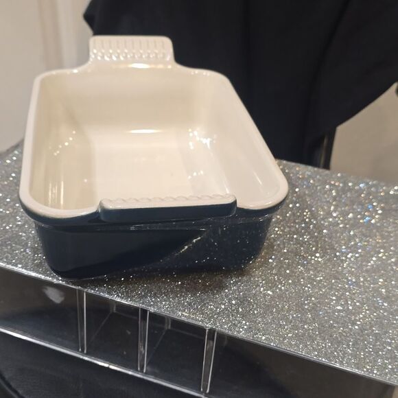 Le Creuset Heritage 19cm Rectangular Baking Dish- Agave - Picture 5 of 7